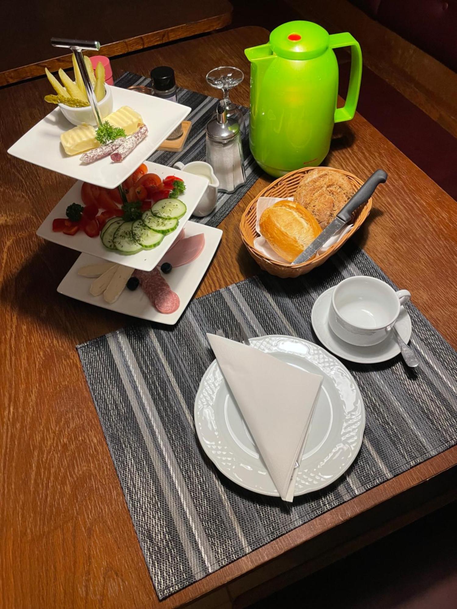 Bistro-Zur-Quelle Hotel Minden  Bagian luar foto